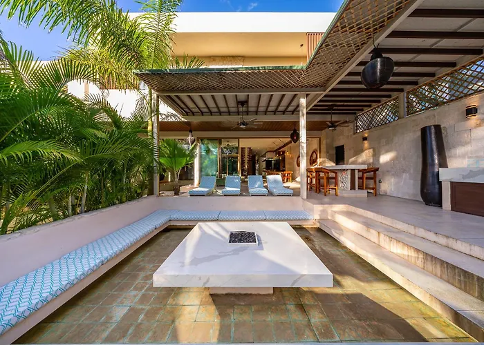 Luxury With Private Pool In Playacar Villa