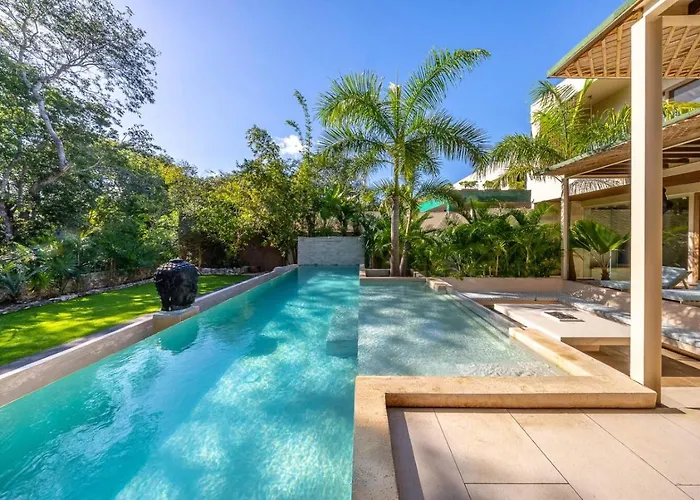 Luxury With Private Pool In Playacar Villa *